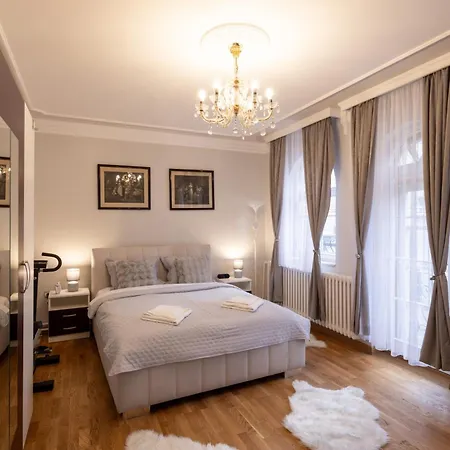 Garni Bella بيتروفارادين