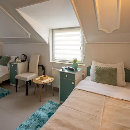 فندق Garni Bella بيتروفارادين