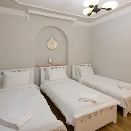 فندق Garni Bella *